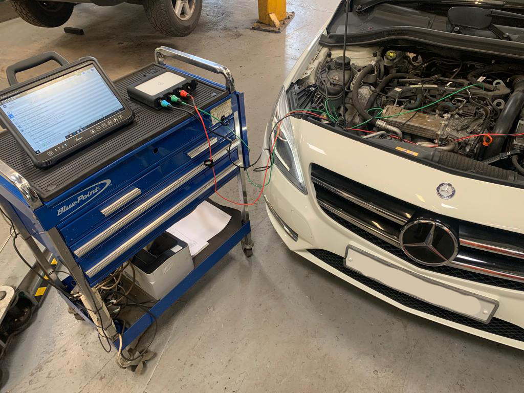 Mercedes Benz Star Diagnostics in use